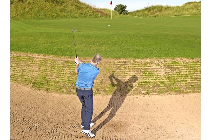 How to escape golf bunkers first time, every time. How to escape golf bunkers first time, every time.