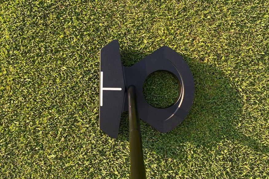The L.A.B. Golf DF3 putter is very stable